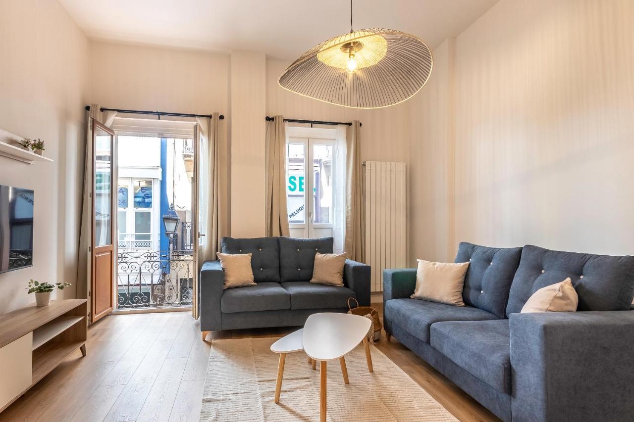 Casco Viejo: El Corazon De Las Siete Calles Apartment Bilbao Bagian luar foto