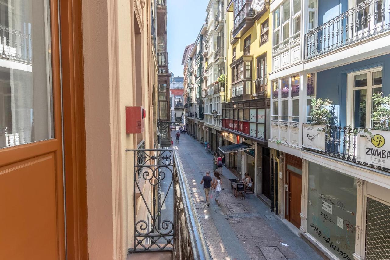 Casco Viejo: El Corazon De Las Siete Calles Apartment Bilbao Bagian luar foto